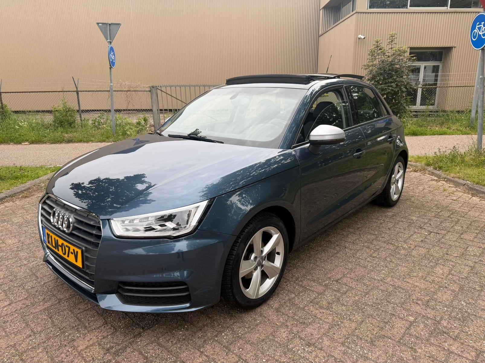 Audi A1 Tfsi 2018 ,5Drs , 95 PK , Navi , Led , Panorama Dak, Auto's, Voorwielaandrijving, Stof, A1, Bi-Xenon koplampen