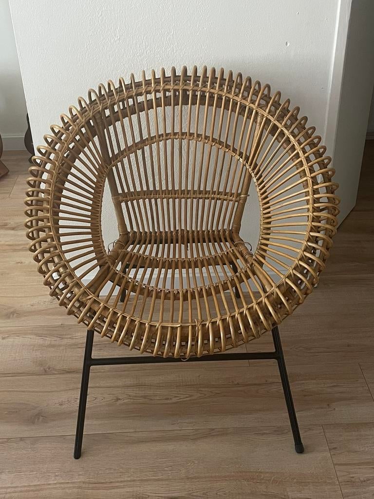 Rotan stoel, Kinderen en Baby's, Kinderkamer | Tafels en Stoelen, Ophalen, Zo goed als nieuw, Stoel(en)
