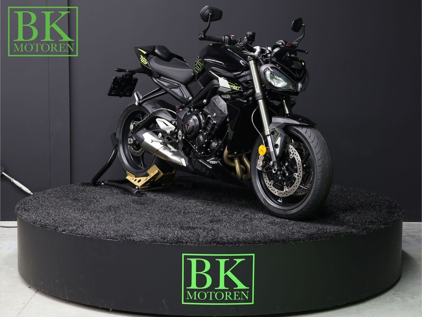 TRIUMPH STREET TRIPLE 765 RS | Phantom Black, Motorrijbewijs A, Bedrijf, 765 cc, Meer dan 35 kW