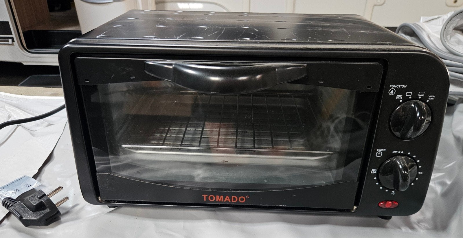Compacte Tomado Campingoven - Ideaal voor onderweg!, Minder dan 45 cm, Minder dan 45 cm, Ophalen of Verzenden, Vrijstaand