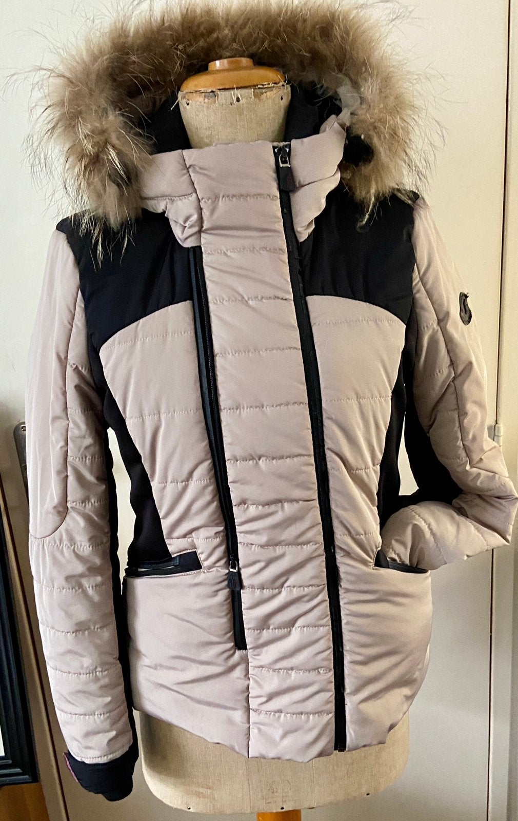 Moncler Rochebrune ivoor en zwart 1:1ski jack, Ophalen of Verzenden, Jack, Maat 36 (S), Onbekend