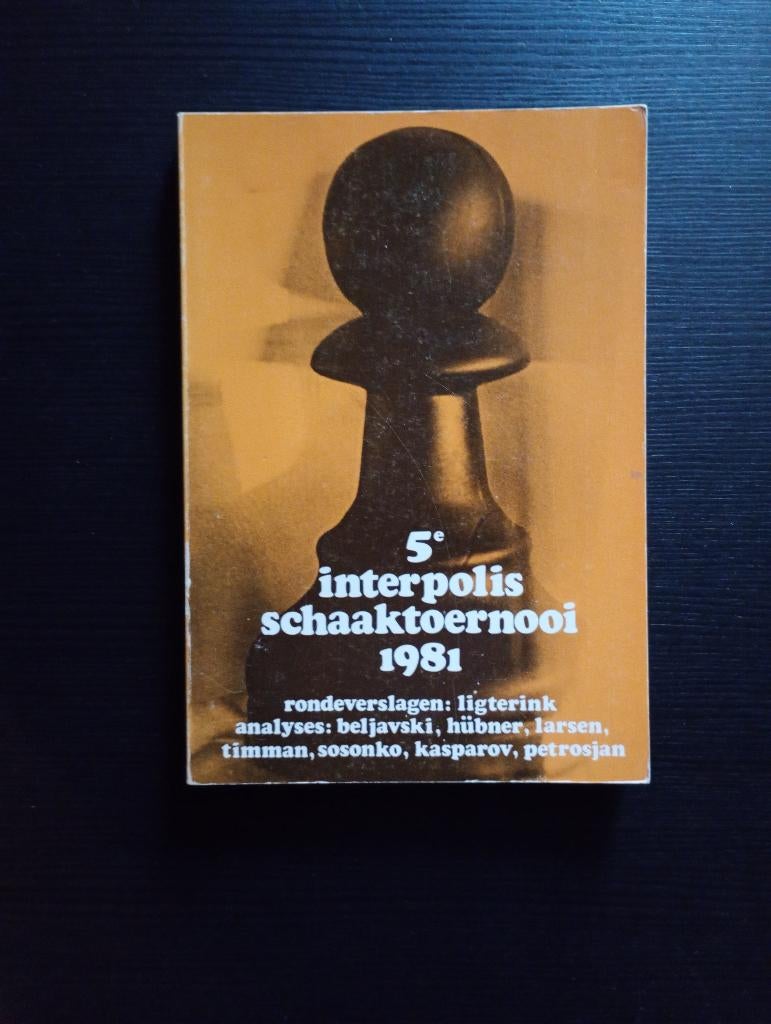 schaken Tilburg 1981 b, Ophalen of Verzenden, Minder dan 500 stukjes, Zo goed als nieuw, Schaken