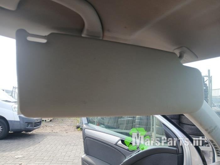 Zonneklep van een Volkswagen Golf, Gebruikt, -, Volkswagen, -