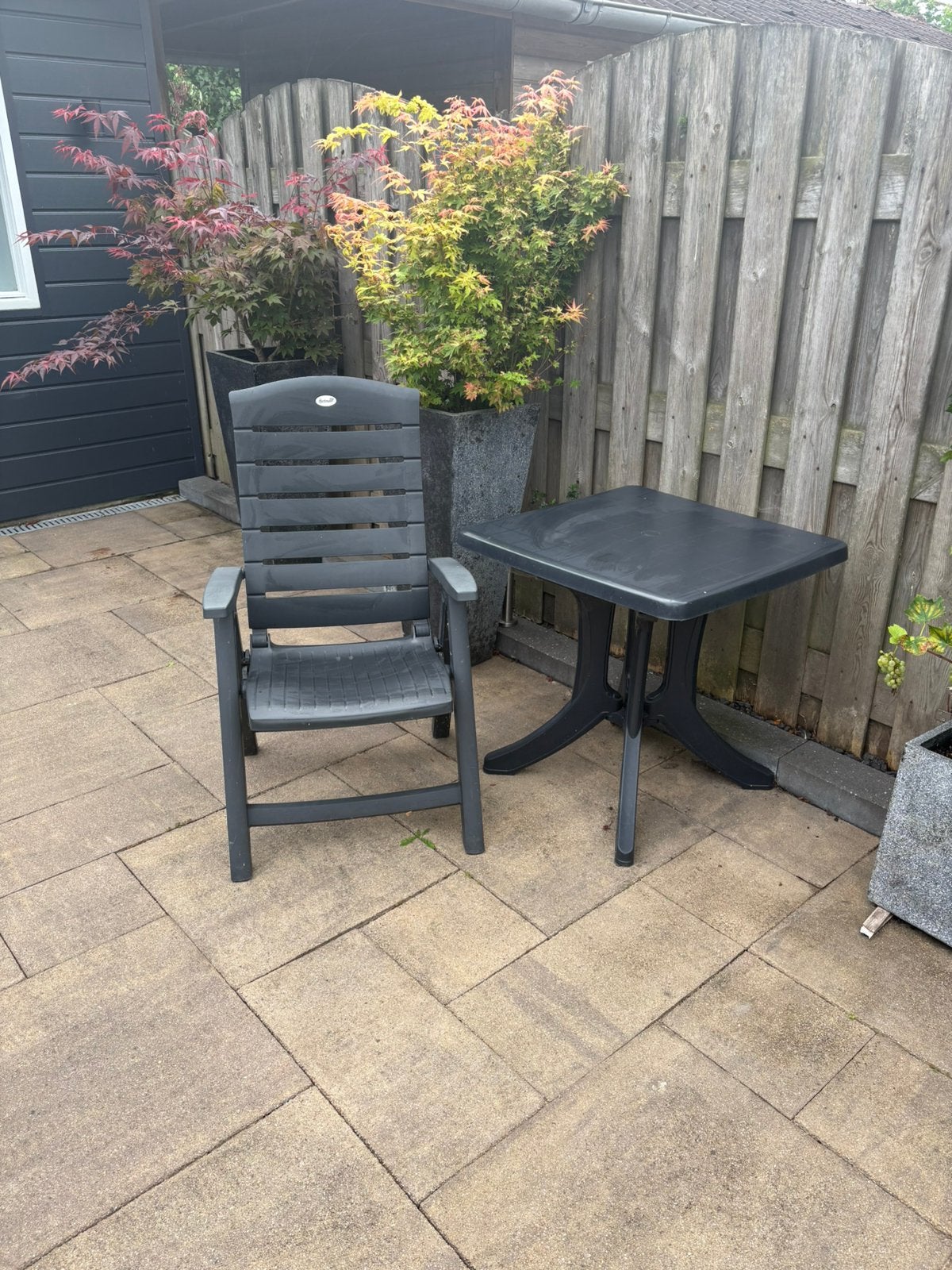 Kleine tafel en stoel van Hartman, Ophalen, Gebruikt, Kunststof, Tuinset