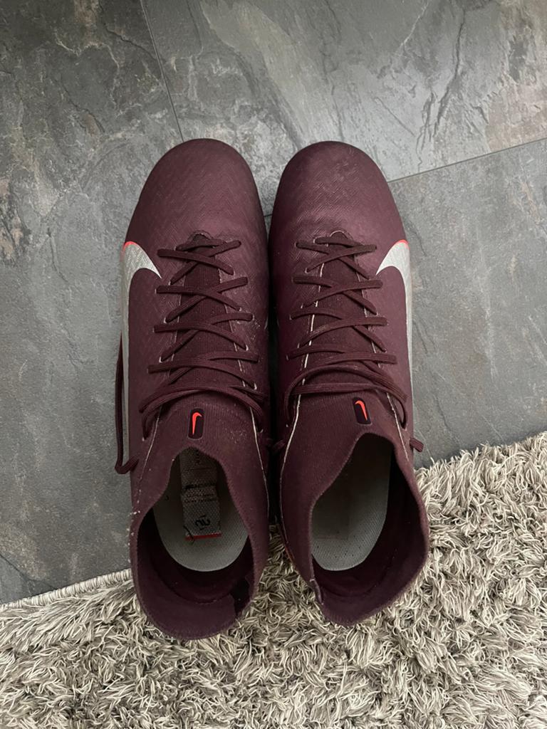 Nike voetbalschoenen maat 45 - Zo goed als nieuw!, Verzenden, Maat XS of kleiner, 7511 HN Enschede, Schoenen