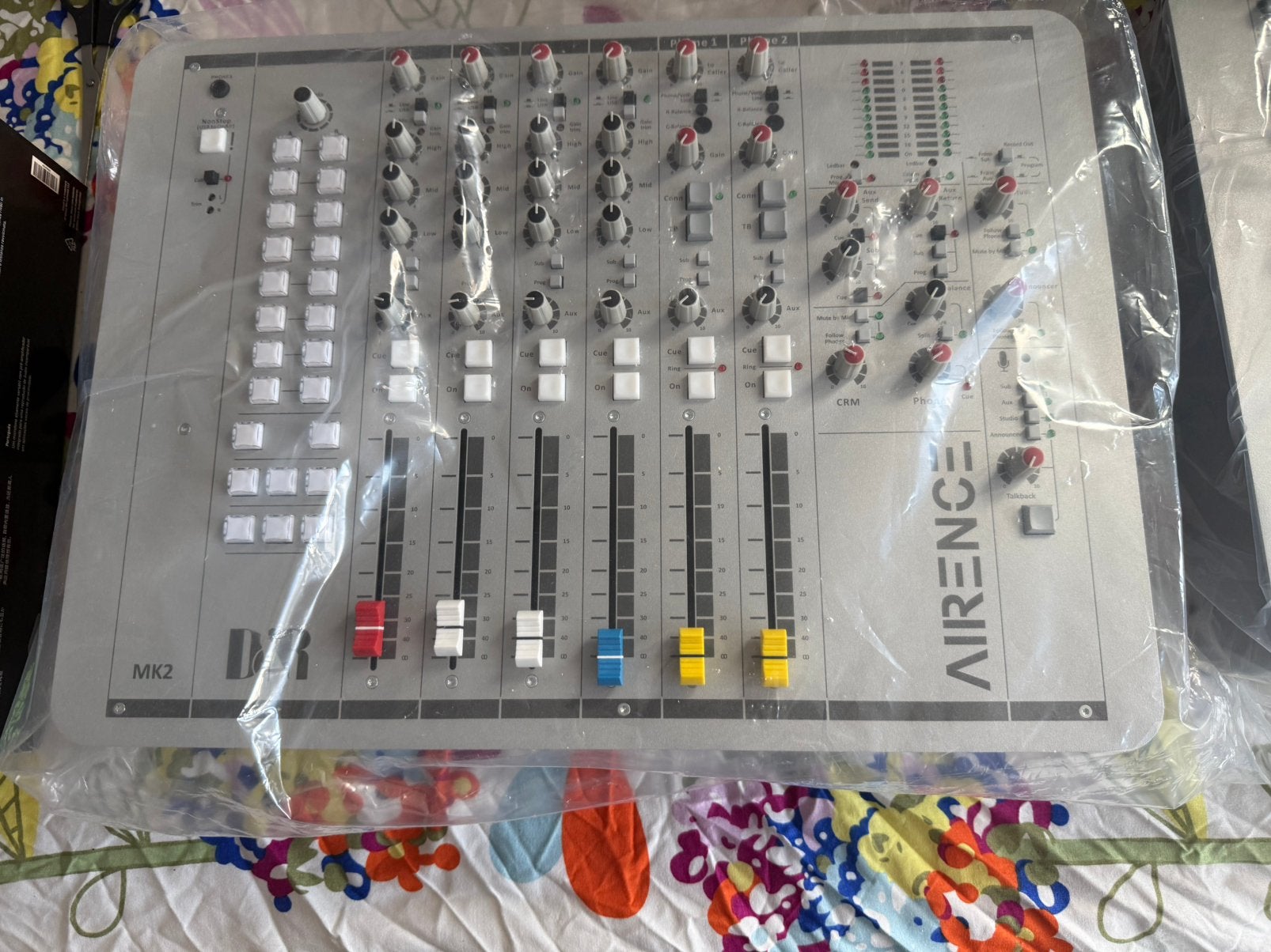 Professionele Broadcast / Podcast Setup – NIEUW waarde €7500, Ophalen, Nieuw, 5 tot 10 kanalen, Microfooningang