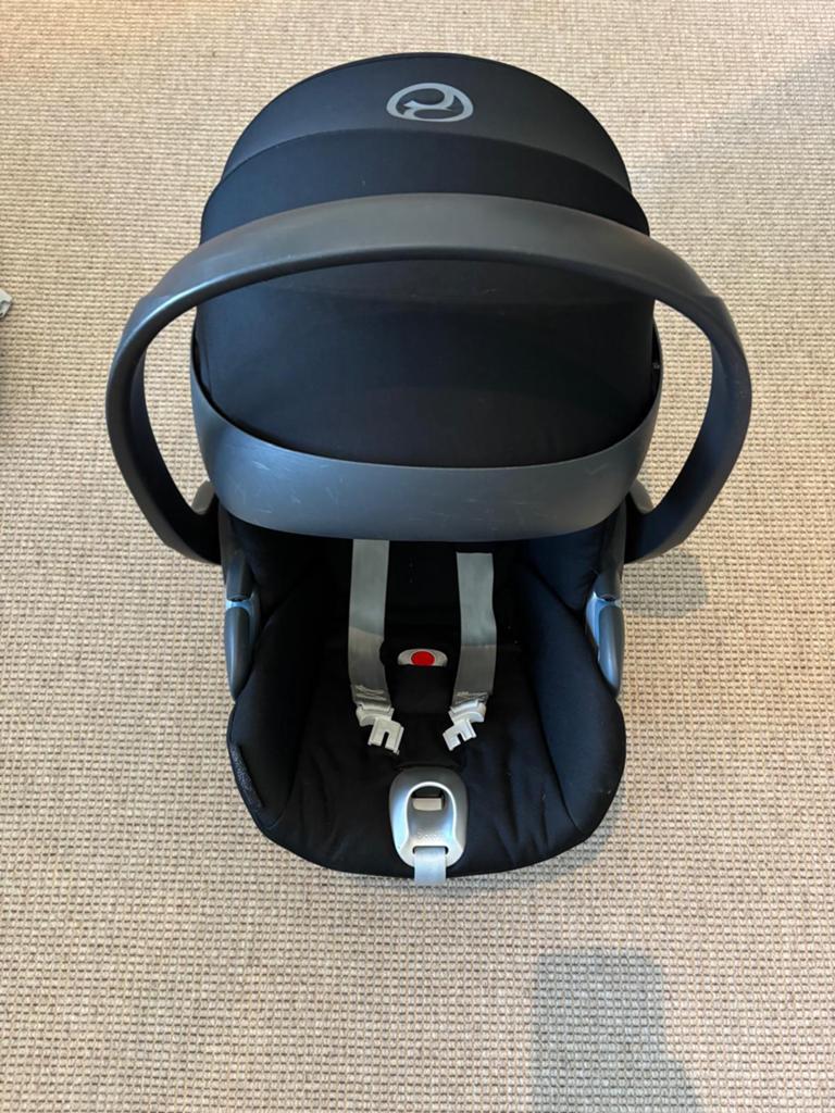 Cybex Aton 5 Autostoel/maxicosi Zwart - Zo goed als nieuw, Overige merken, Autogordel, Verstelbare rugleuning, Ophalen of Verzenden