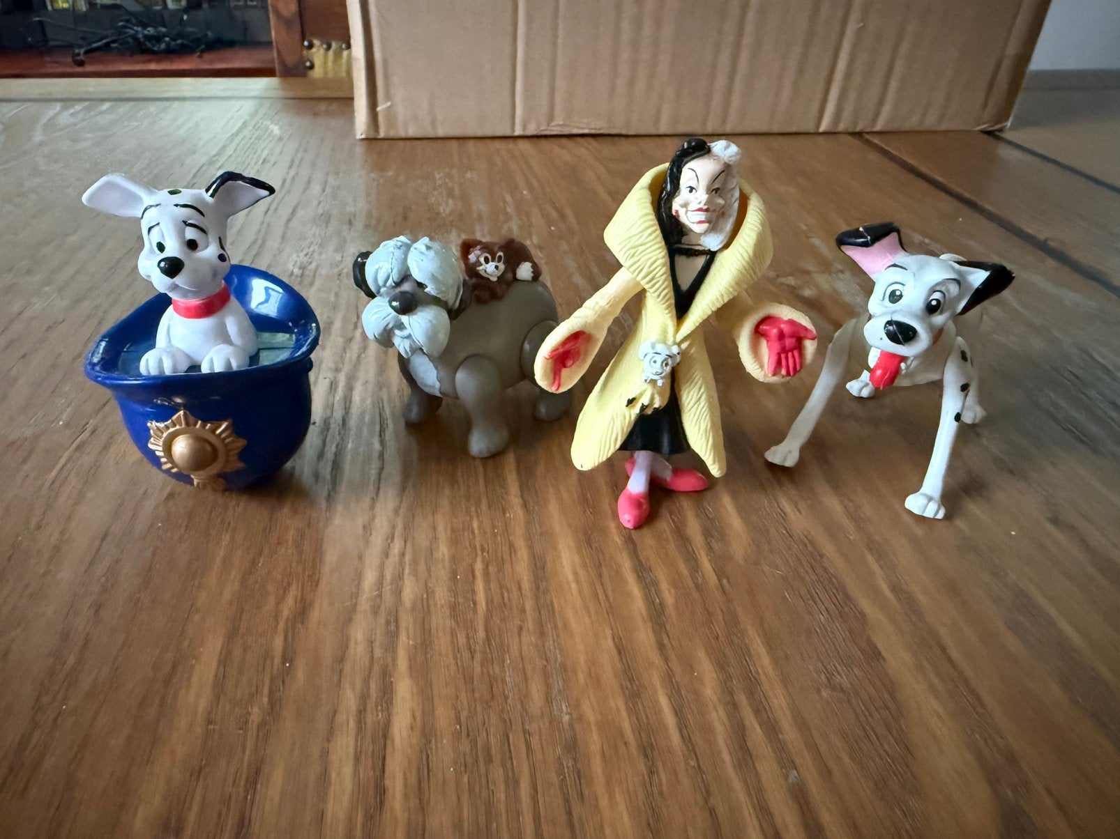 101 delmatiers pakker, Verzamelen, Ophalen of Verzenden, Overige figuren, Zo goed als nieuw, Beeldje of Figuurtje