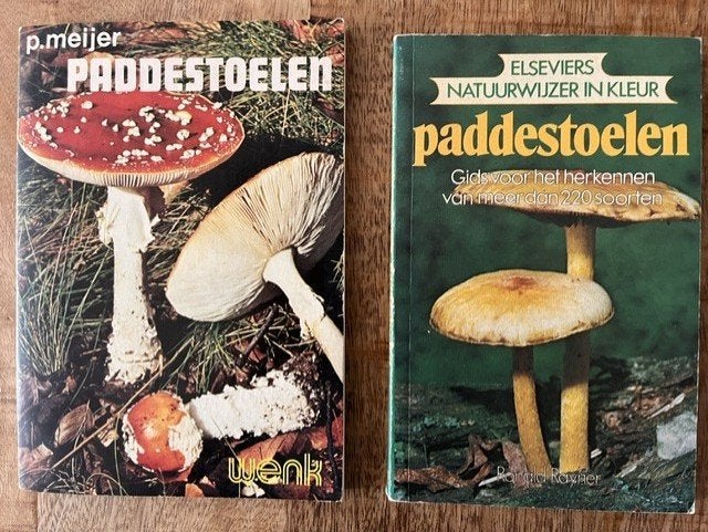 2x Paddestoelen boekjes voor € 6,00 samen, Verzenden, Zo goed als nieuw, Natuur algemeen