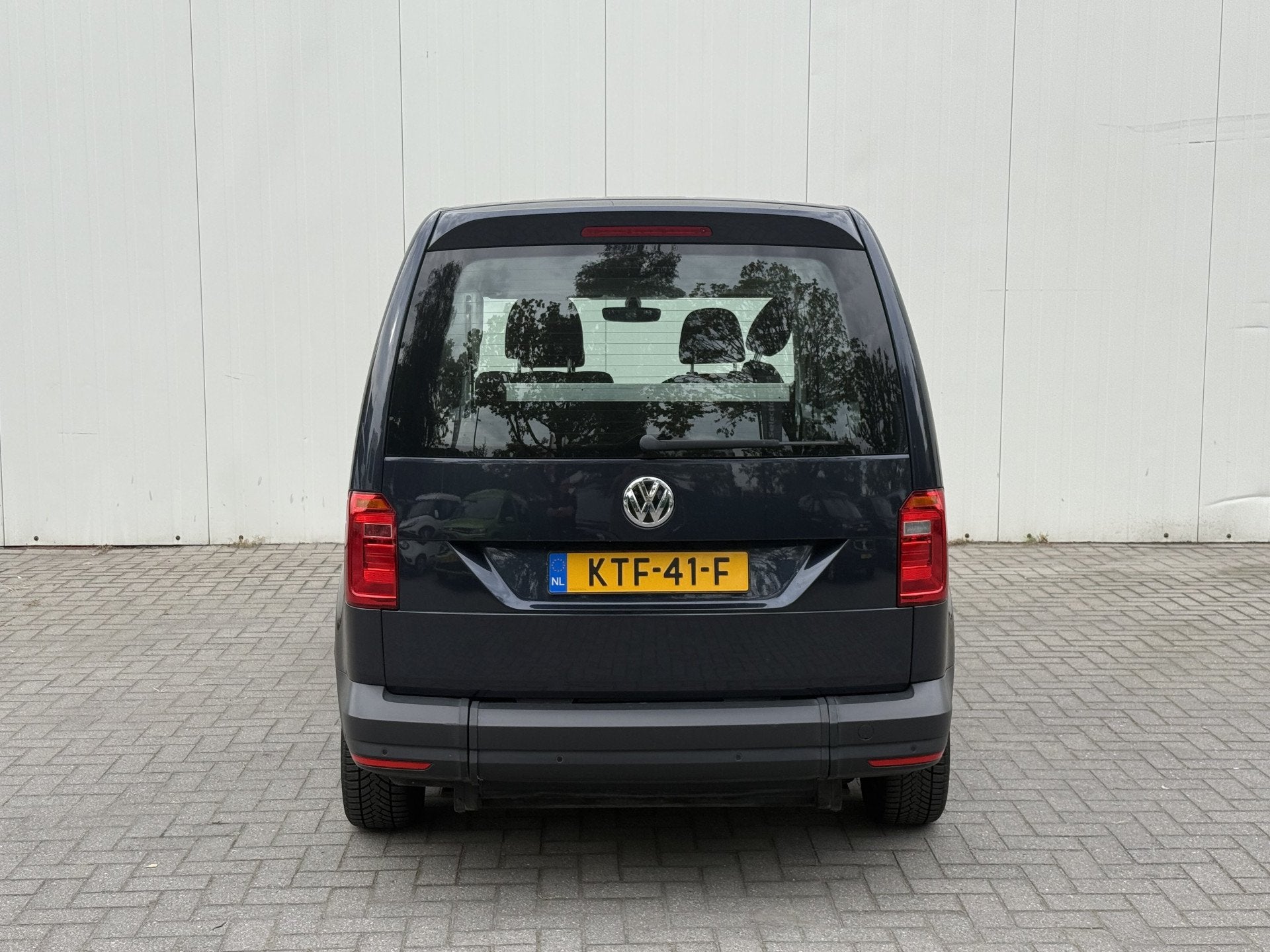 Volkswagen Caddy 1.4 TSI Rolstoelauto Rolstoel voorin - Zelf, Auto's, Dealer onderhouden, 125 pk, Gebruikt, Met garantie (alle)