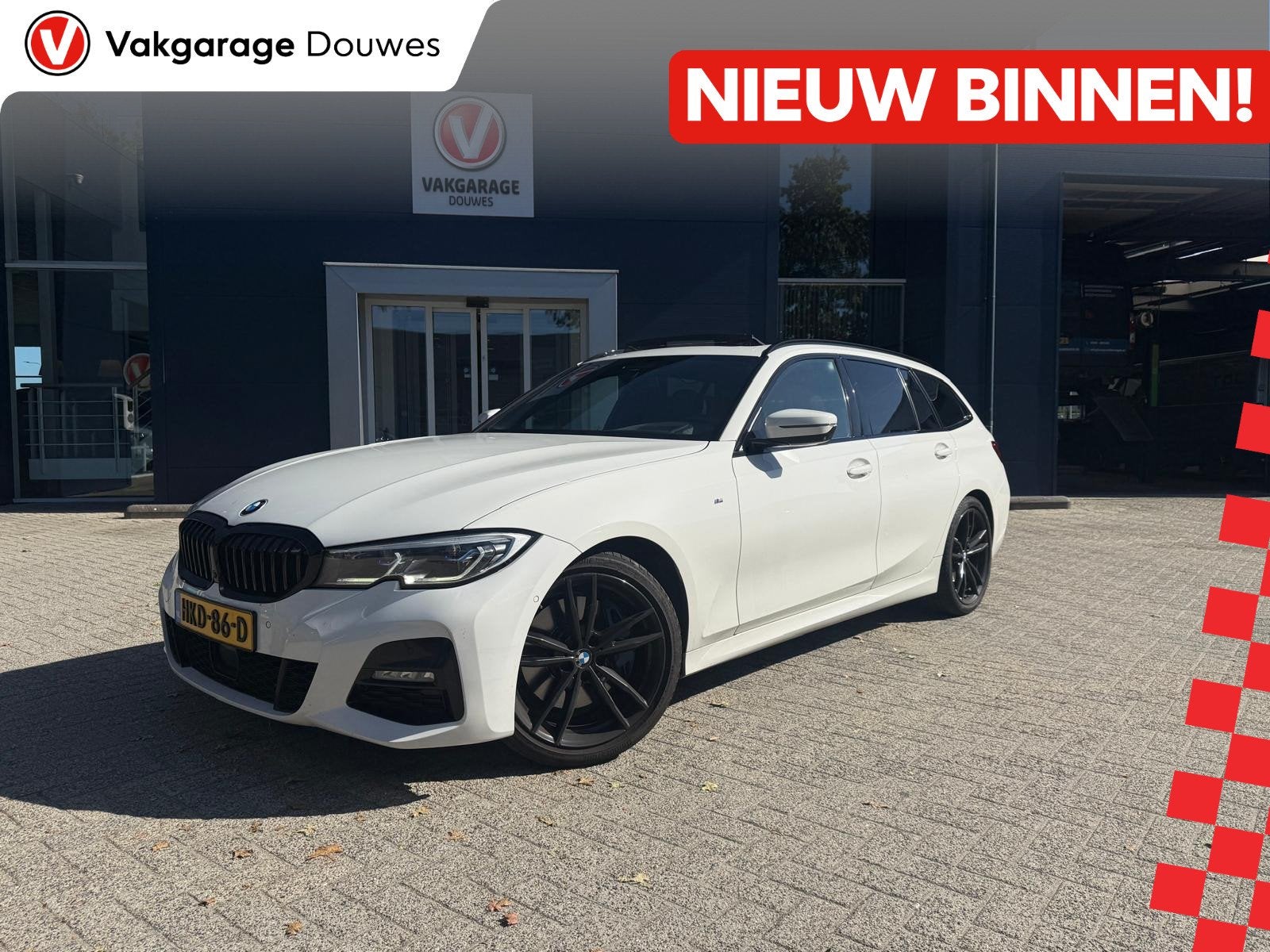 BMW 3-serie Touring 330d xDrive High Executive |Leer|Pano|, Auto's, Automaat, 2993 cc, Automatische klimaatregeling, Wit