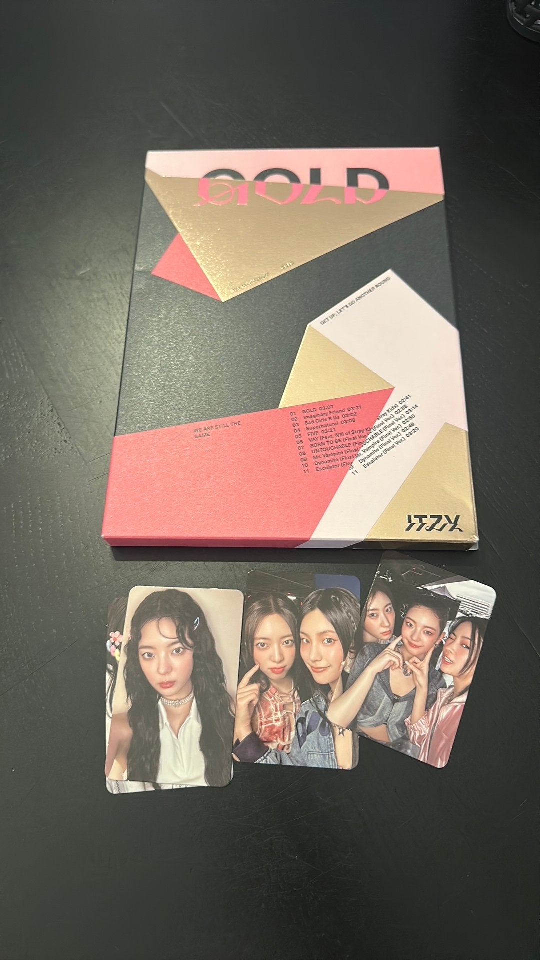 Itzy album, Ophalen of Verzenden, Zo goed als nieuw