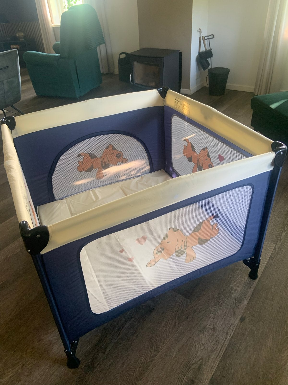 Tectake Box ledikantjevoor buiten - 100x100x78cm, Kinderen en Baby's, Boxen, Ophalen, Zo goed als nieuw, Vierkant, Boxkleed