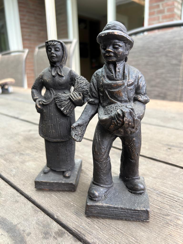 Antieke Mat Wanders Beeldjes: De Hooier en De Contente Vrouw, Groep mensen, Minder dan 20 cm, Ophalen of Verzenden, Gemerkt