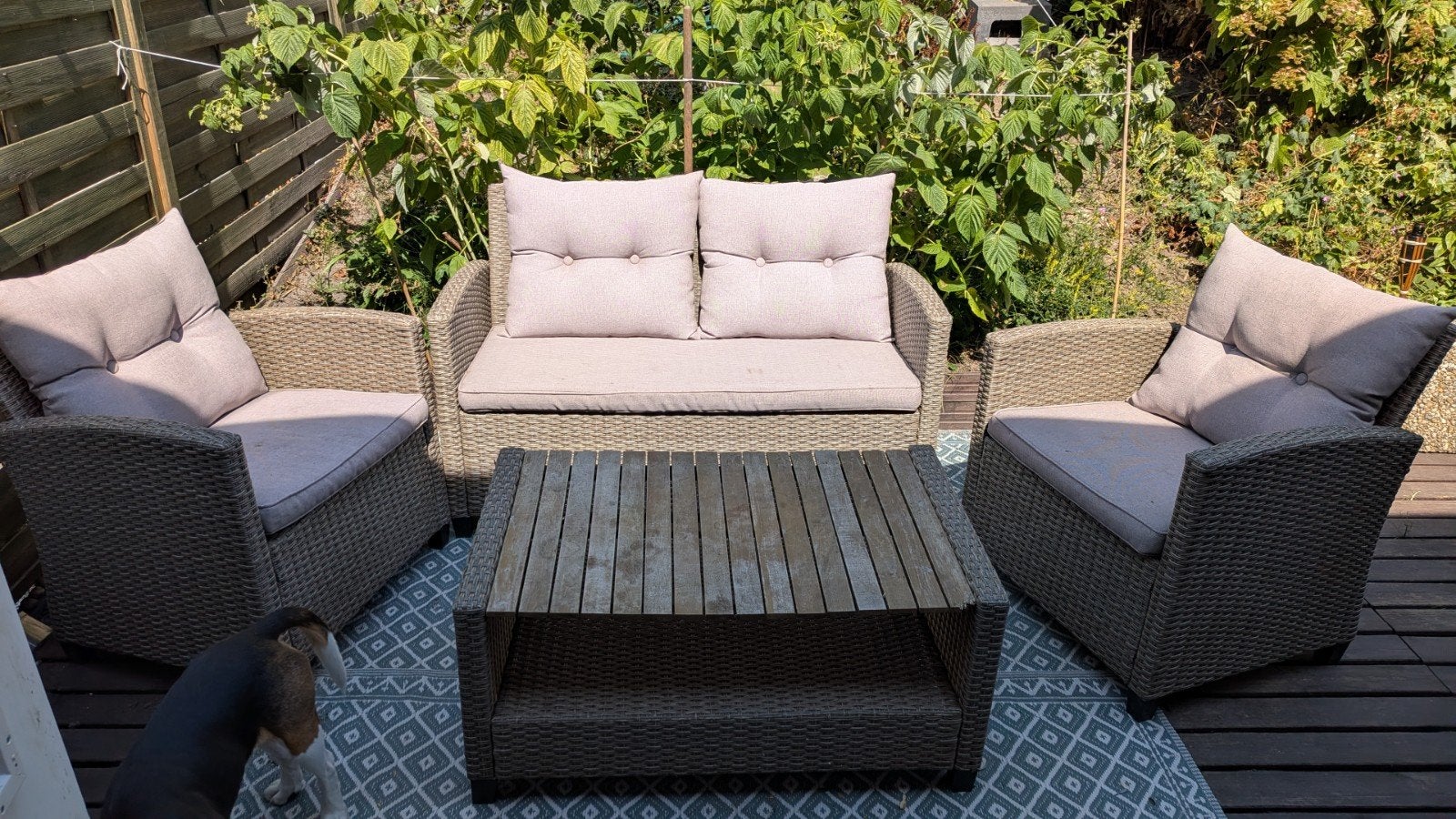 Tuinset! Bankje, 2 stoelen en tafel. Goede staat, Ophalen, 4 zitplaatsen, Kunststof, Bank