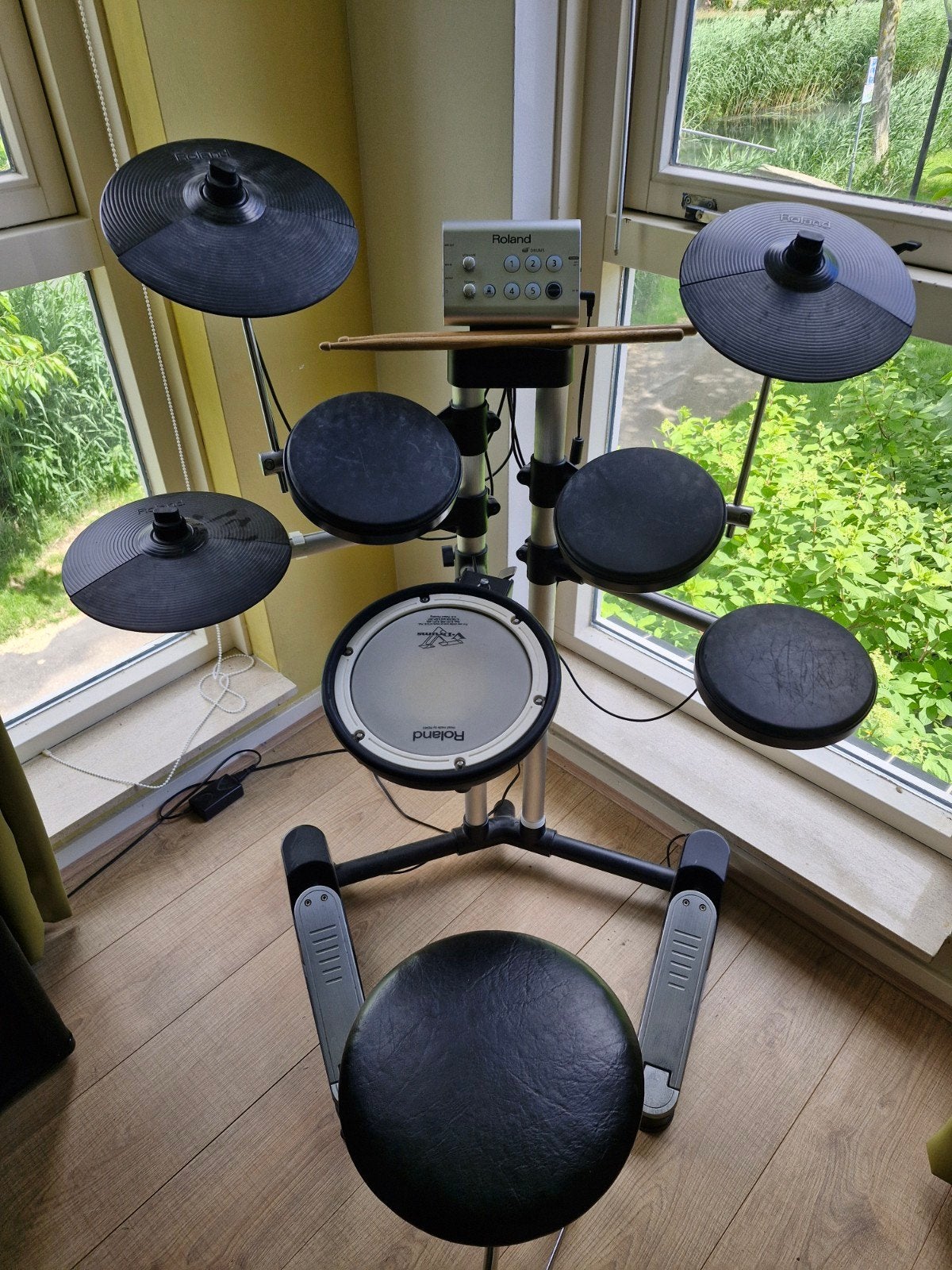 Roland V-Drums Lite HD-1 met drumstokken en kruk, Ophalen of Verzenden, Zo goed als nieuw, Roland
