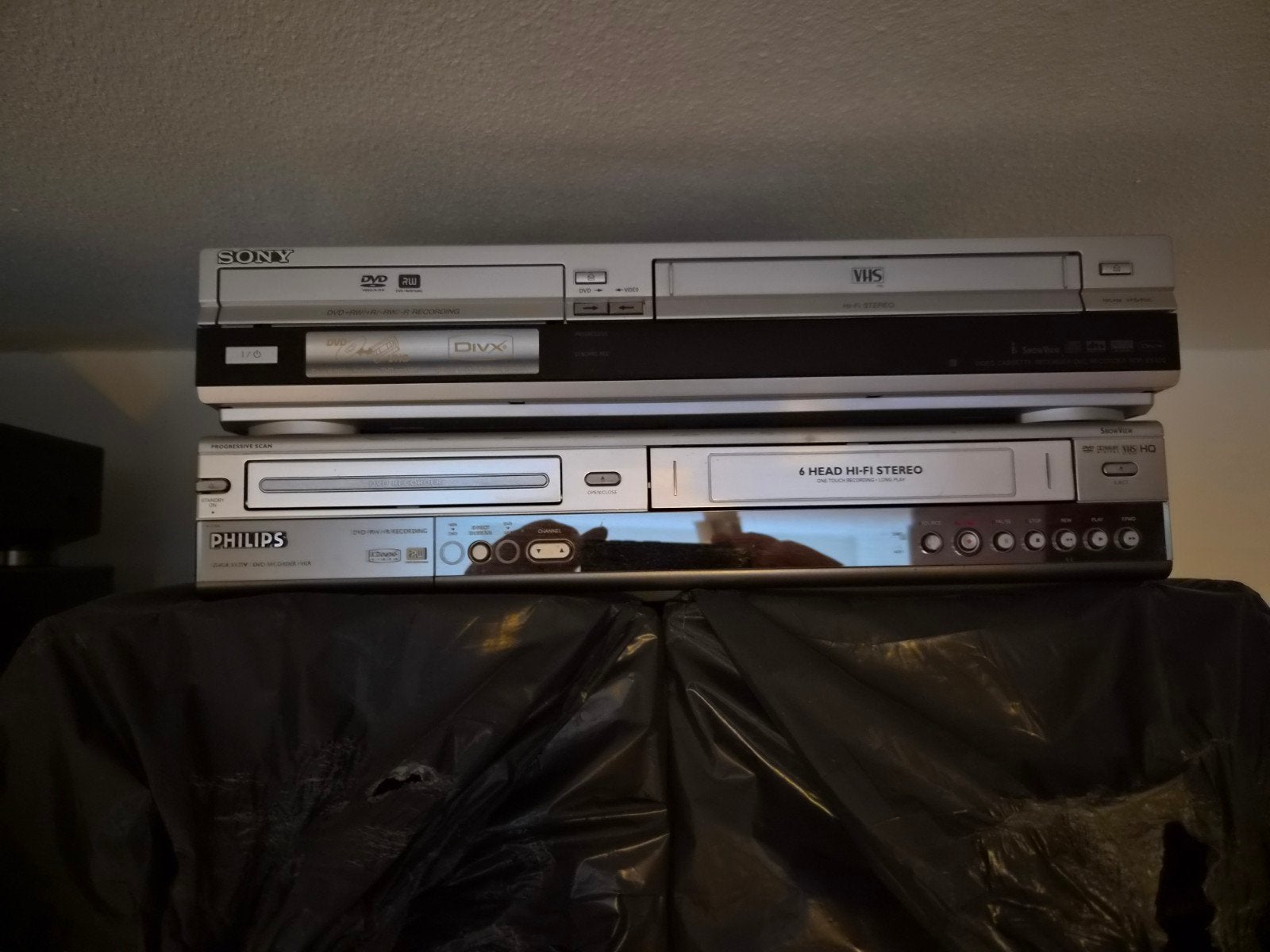 Philips DVDR3320V VHS DVD Recorder - Goede Staat, Ophalen, Zo goed als nieuw, VHS-speler of -recorder