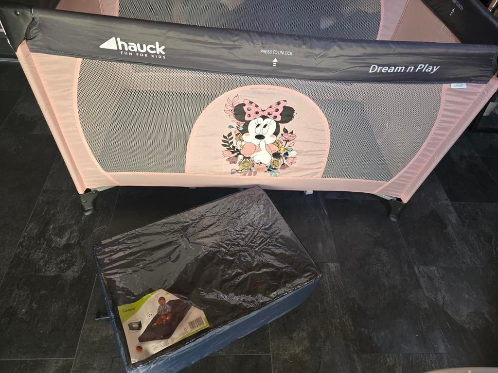 Hauck Dream N Play campingbedje Minnie Mouse compleet, Ophalen of Verzenden, Zo goed als nieuw, Reisbedje