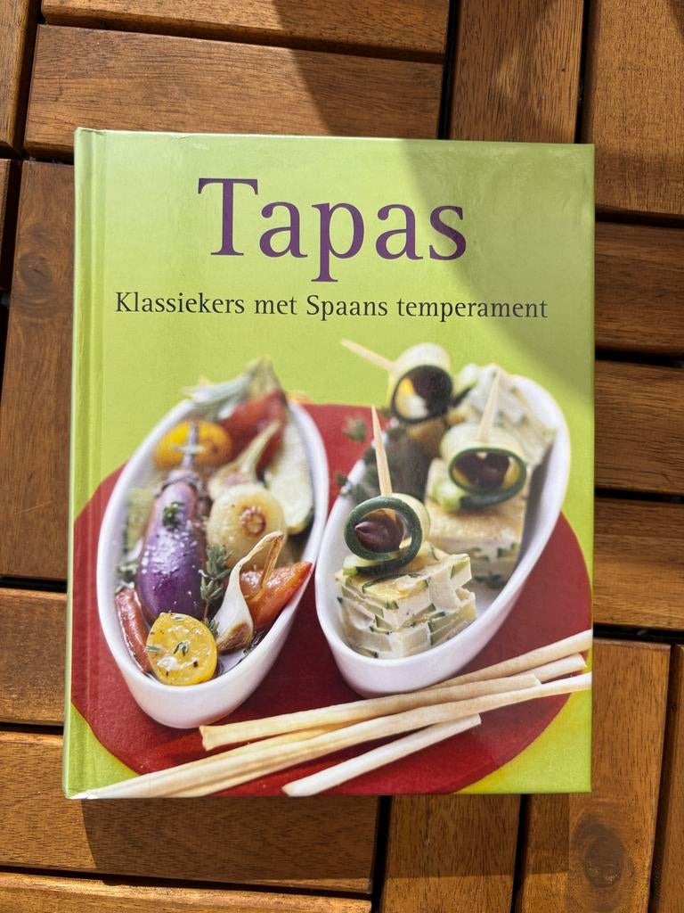 Tapas Kookboek: Klassiekers met Spaans temperament, Ophalen of Verzenden, Zo goed als nieuw, Spanje, Tapas, Hapjes en Dim Sum