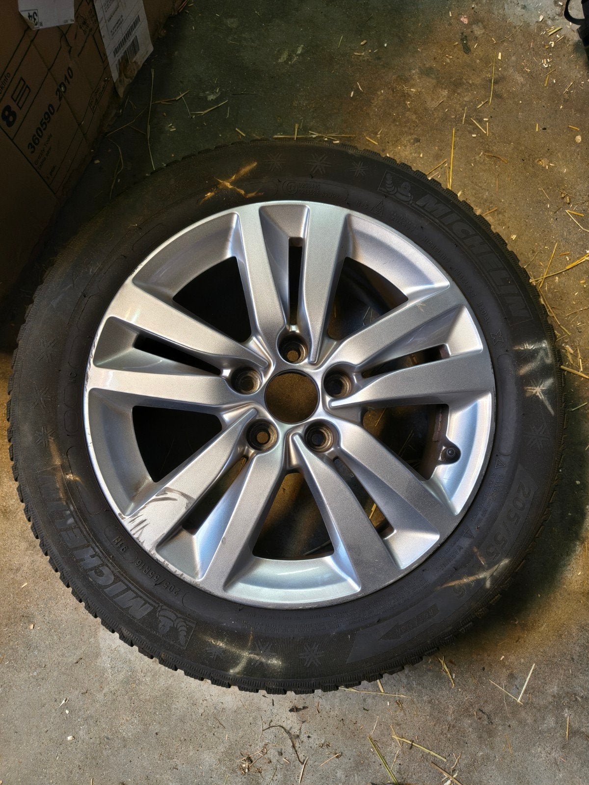 Peugeot 308 Winterbanden met Velgen - 205/55 R16, Auto-onderdelen, Ophalen, Gebruikt, 16 inch, Banden en Velgen