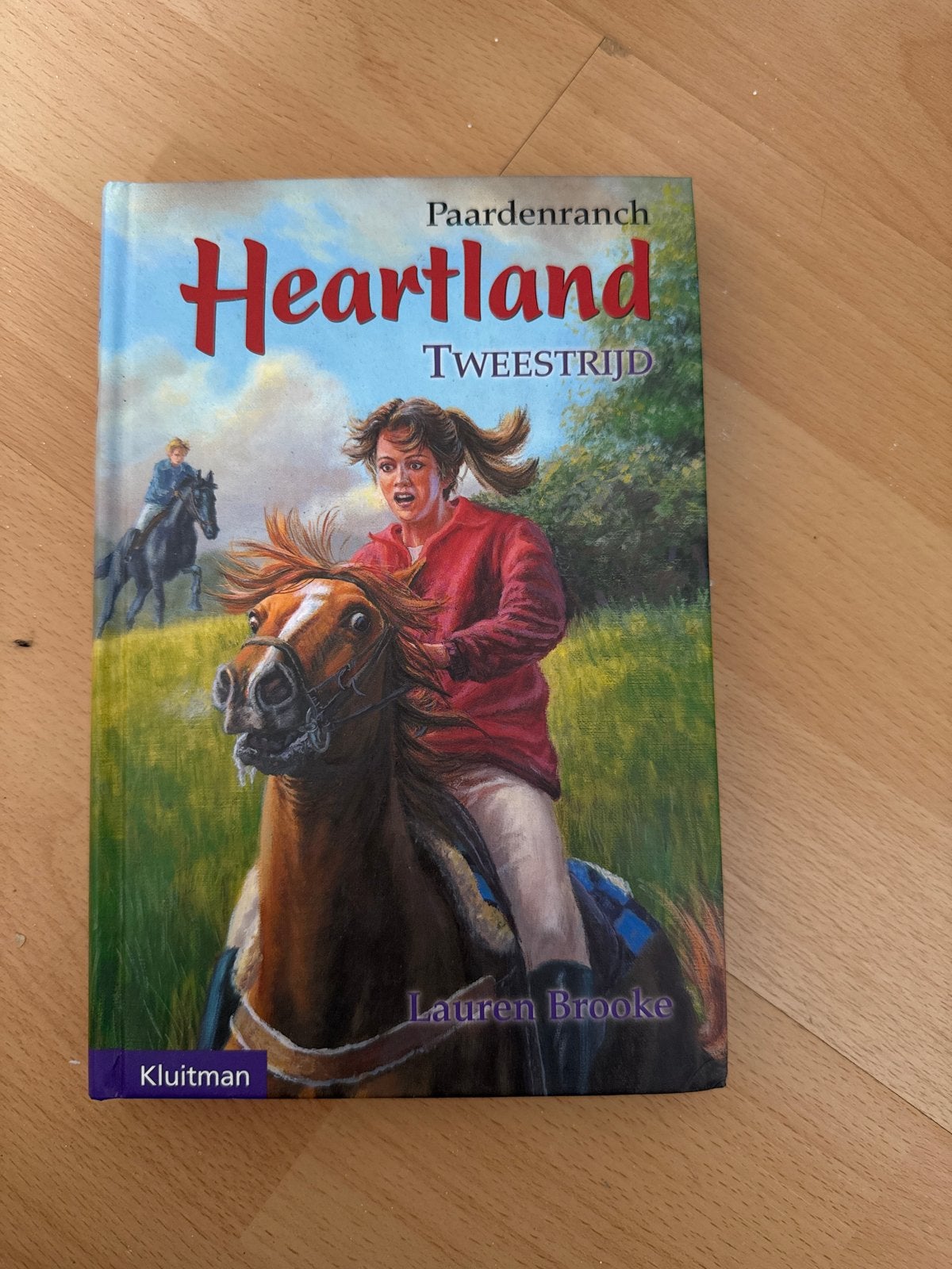 Heartland Paardenranch: Tweestrijd - Lauren Brooke, Ophalen of Verzenden, Gelezen, Fictie algemeen