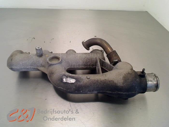 Inlaatspruitstuk van een Opel Vivaro, Gebruikt, -, -, Opel
