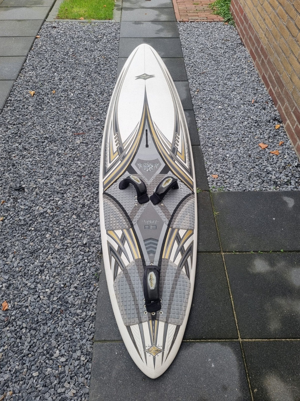 Naish Global Wave 3 Windsurfboard 25 Euro, Met voetbanden, Minder dan 250 cm, Ophalen of Verzenden, Plank