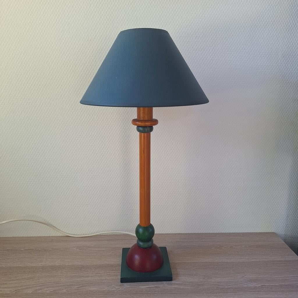 Vintage houten tafellamp postmodern/Memphis Milano style, Huis en Inrichting, Ophalen of Verzenden, Zo goed als nieuw, Hout, 50 tot 75 cm