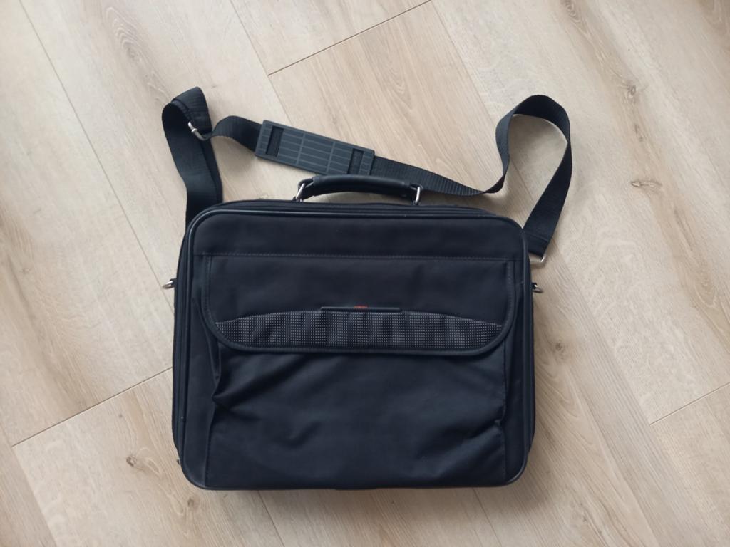 Toshiba Laptoptas Zwart - 15 inch, Computers en Software, Gevoerd laptopvak, Gebruikt, 15 inch, Verzenden