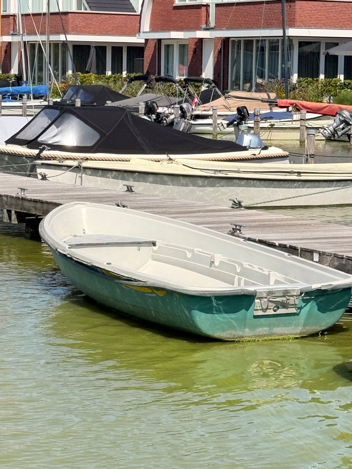 Terhi 440 roeiboot/visboot - Ideaal voor recreatie, Ophalen, Gebruikt, Kunststof