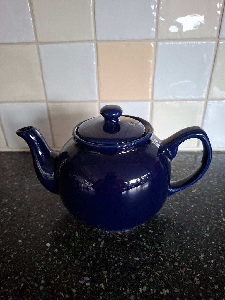 Douwe Egberts theepot Mosa diep donkerblauw, Huis en Inrichting, Overige typen, Nieuw, Ophalen of Verzenden, Overige stijlen