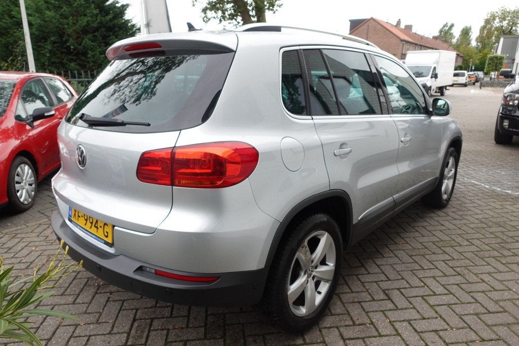 Volkswagen TIGUAN 2.0 TSI SPORT&STYLE 4-Motion, Euro 5, Gebruikt, Verwarmde buitenspiegels, 4 cilinders