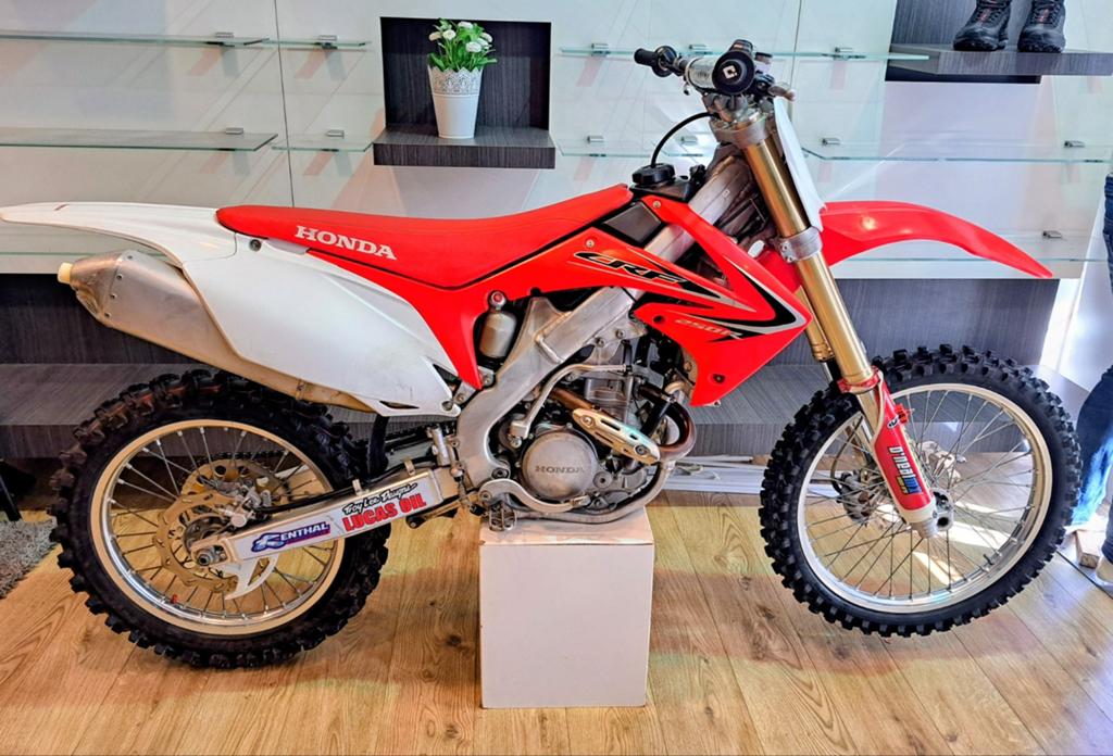 Honda crf 250r, Fietsen en Brommers, Brommers | Crossbrommers, Zo goed als nieuw, Honda, Ophalen