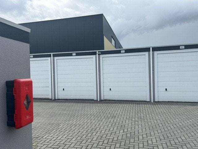 huur garagebox 42m2, Auto diversen