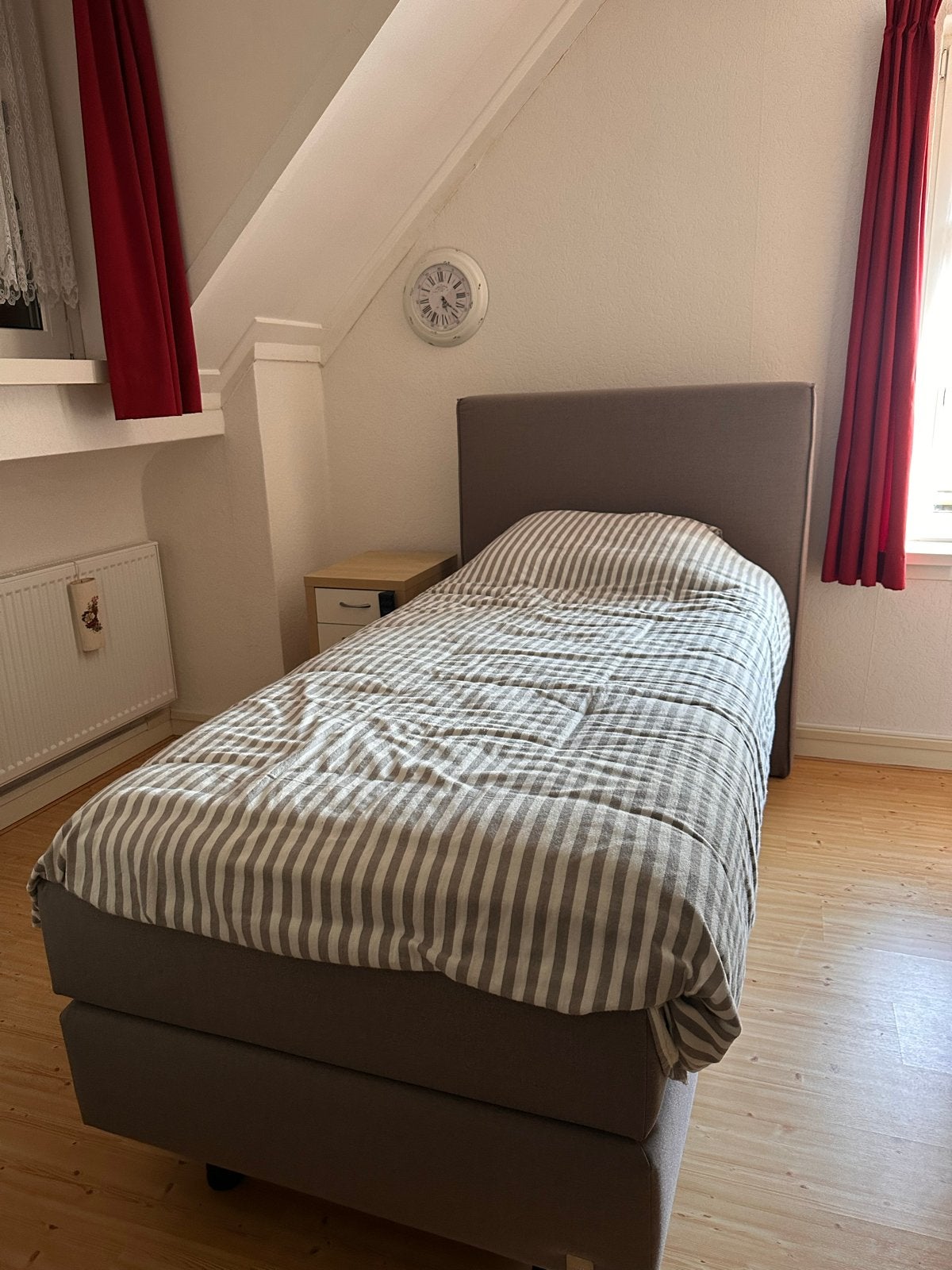 Norma eenpersoons boxspring, verstelbaar NIEUW!, Ophalen, Verstelbaar, 90 cm, Eenpersoons