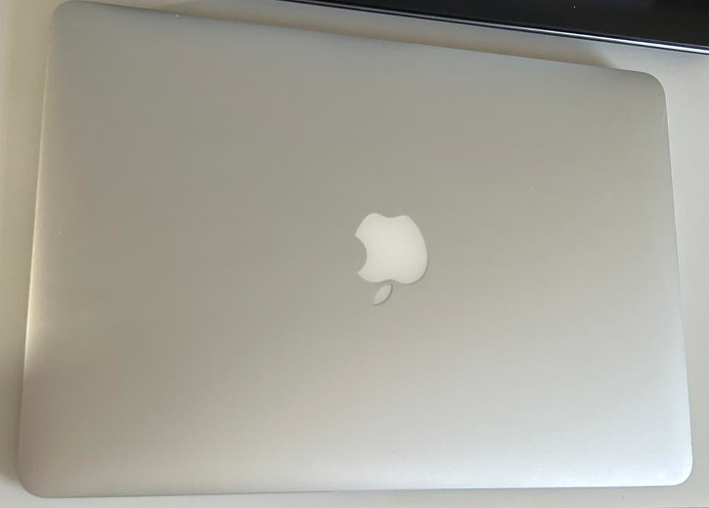 Apple Macbook, Computers en Software, Apple Macbooks, 2 tot 3 Ghz, 13 inch, Ophalen of Verzenden, Zo goed als nieuw