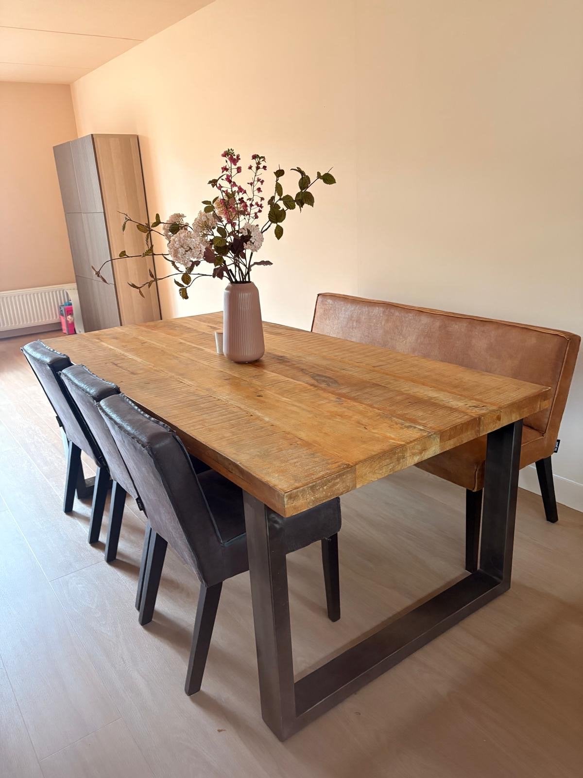 Eettafel met bankje en stoelen - robuust mangohout, Huis en Inrichting, Ophalen, Gebruikt, 50 tot 100 cm, 150 tot 200 cm