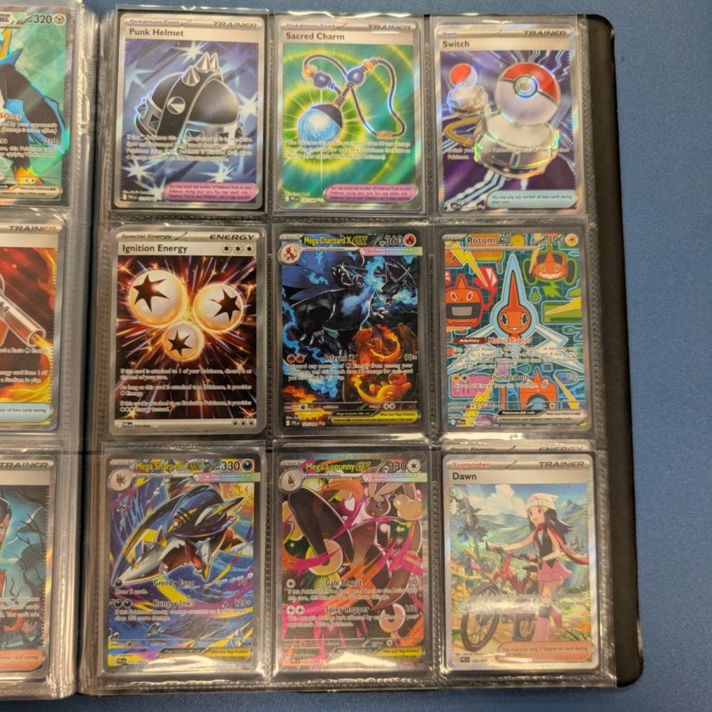 Master set Phantasmal Flames Pokemon kaarten map + Promo's, Zo goed als nieuw
