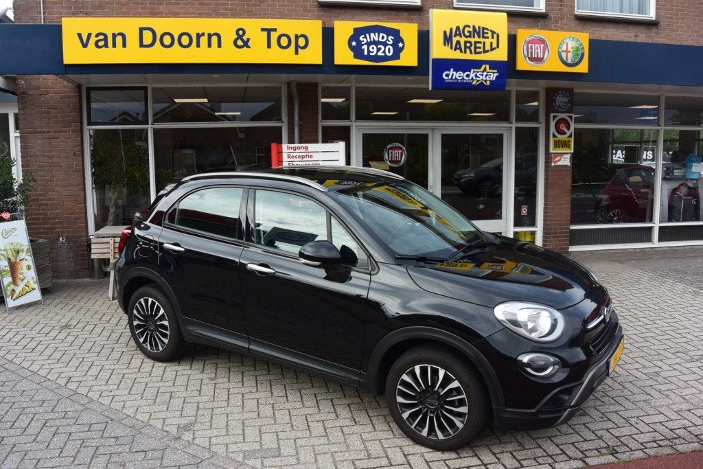 Fiat 500X 1.0 GSE URB. OP. ED. / Carplay / Climate Control /, Auto's, Voorwielaandrijving, 500X, Zwart, Handgeschakeld