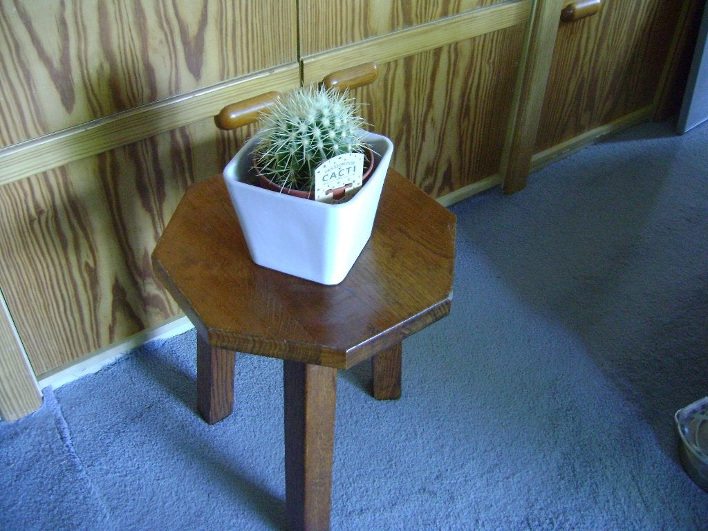 Achtkantig eiken plantentafeltje.Hoogte 40cm en breedte 33cm, Ophalen, Minder dan 45 cm, Minder dan 55 cm, Gebruikt