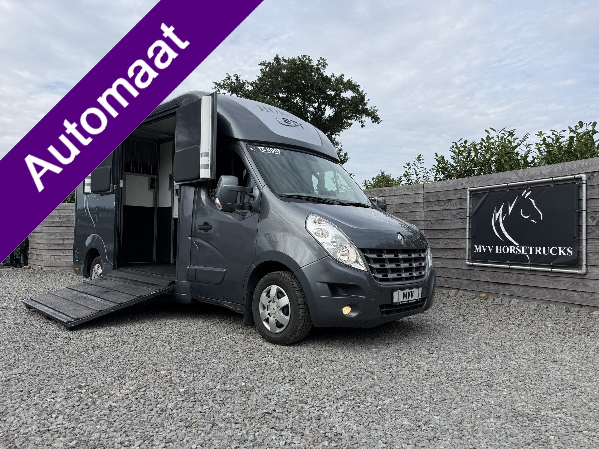Renault Master | HORSETRUCK | STX | STALLION 3XL | 2014 | HE, Weduwestraat 12
4884MV  WERNHOUT, NL, Paardenwagentje NL | MVV HORSETRUCKS