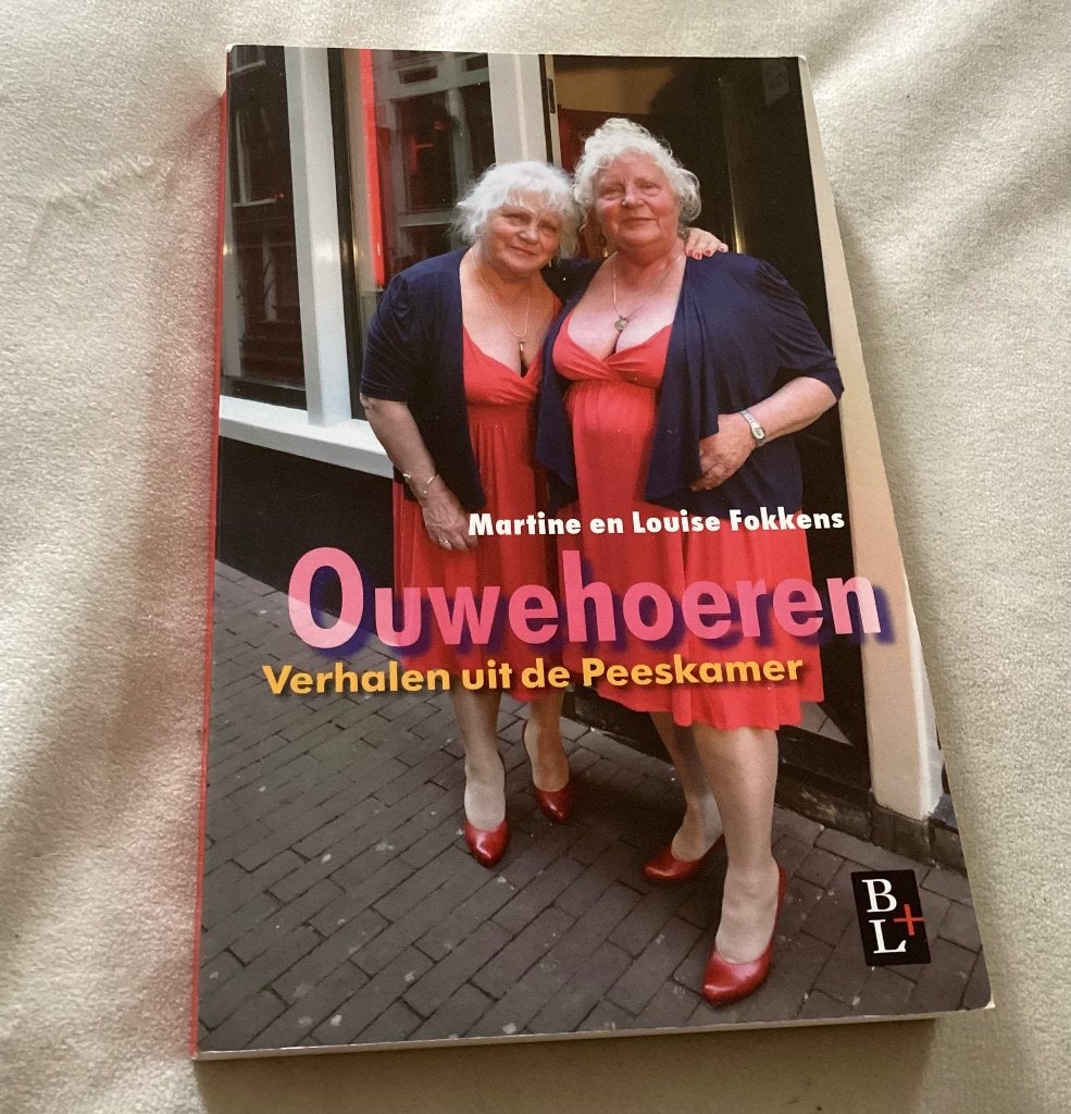 Ouwehoeren : Verhalen uit de Peeskamer, Ophalen of Verzenden, Zo goed als nieuw