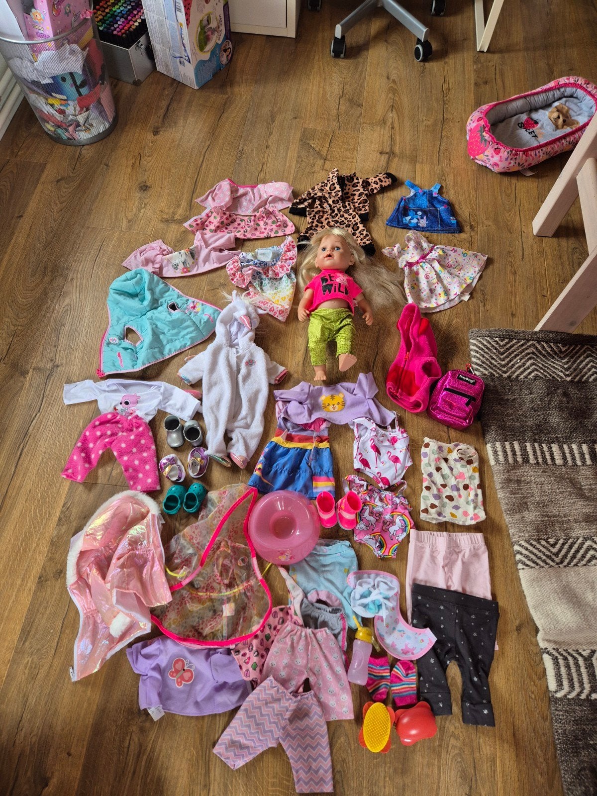 Baby born zusjes pop incl veel extra's, Ophalen, Zo goed als nieuw, Babypop