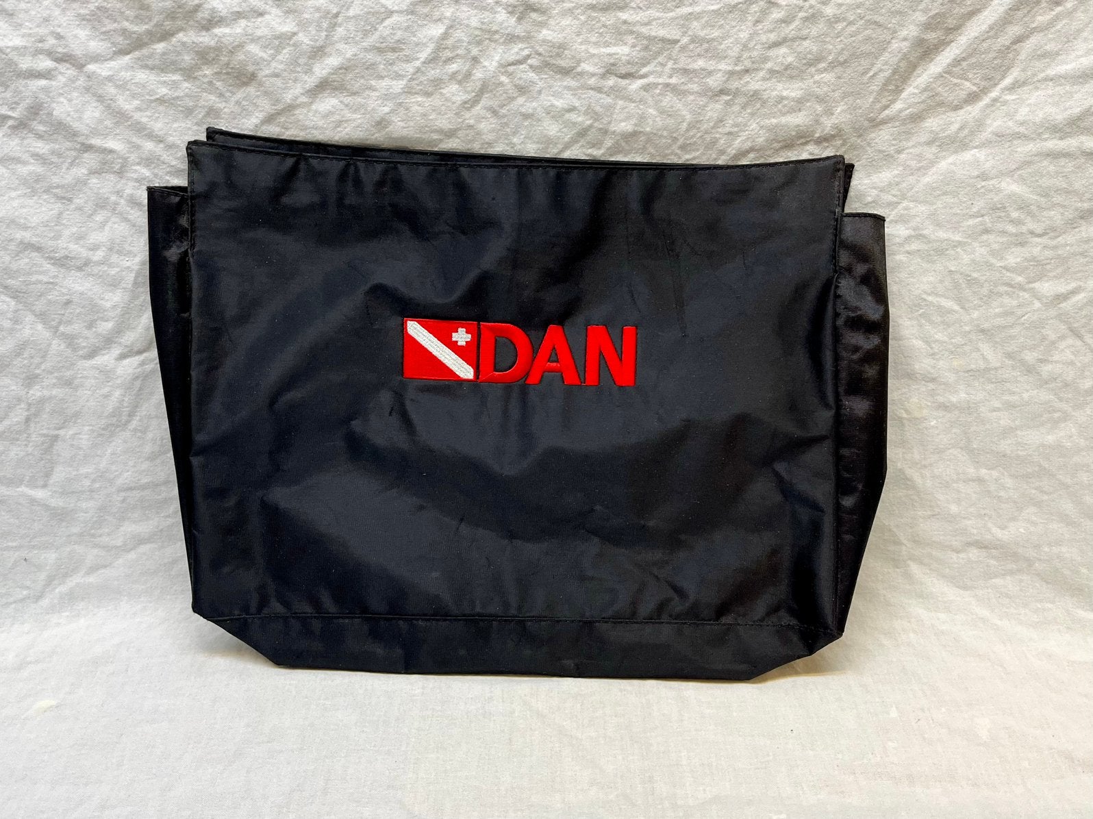 DAN tasje met rits, A4 formaat, Ophalen of Verzenden, Zo goed als nieuw, Overige typen