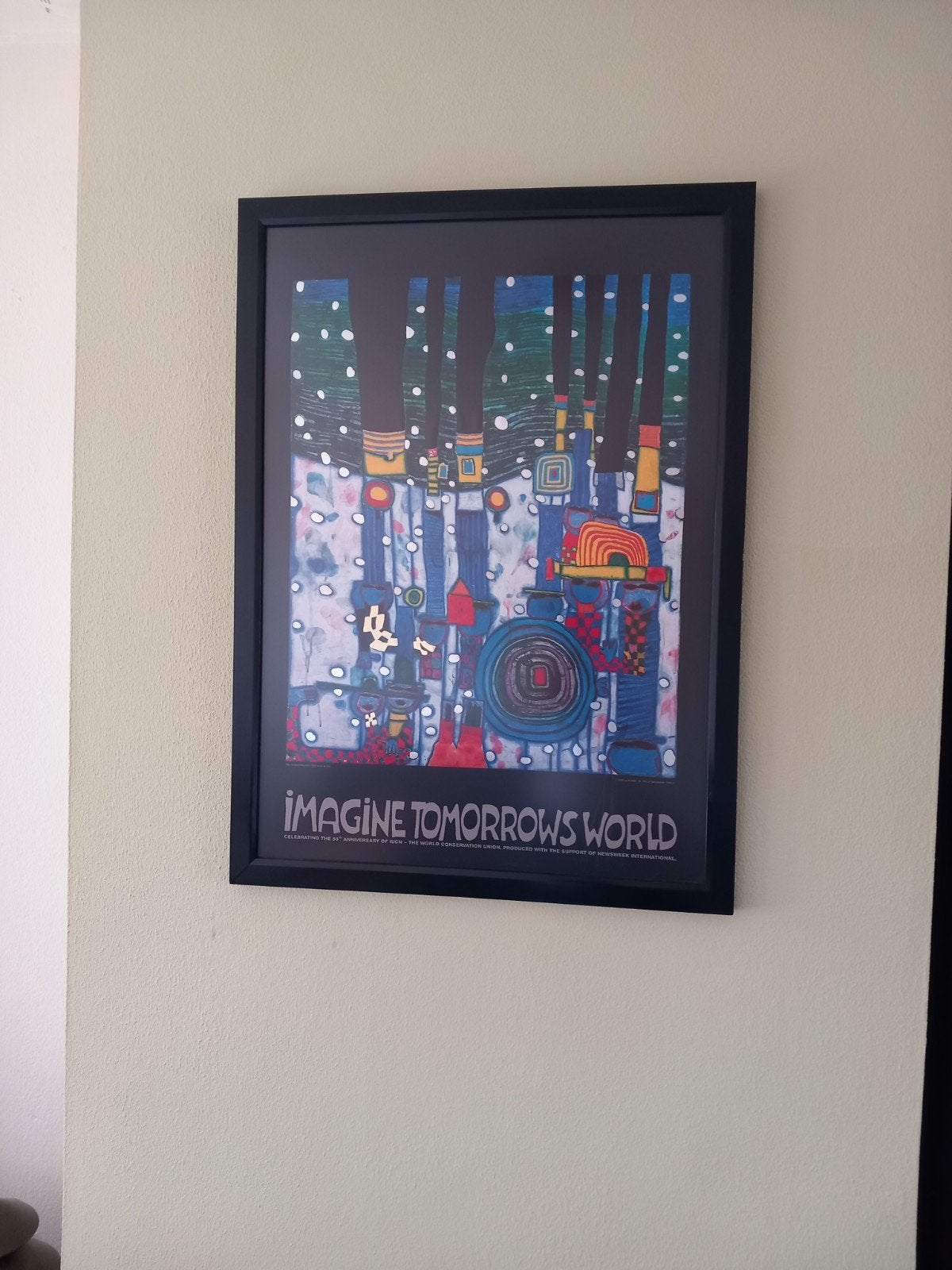 Hoog 90cm Hundertwasser Imagine tomorrow's world oeuvre 944, Antiek en Kunst, Ophalen