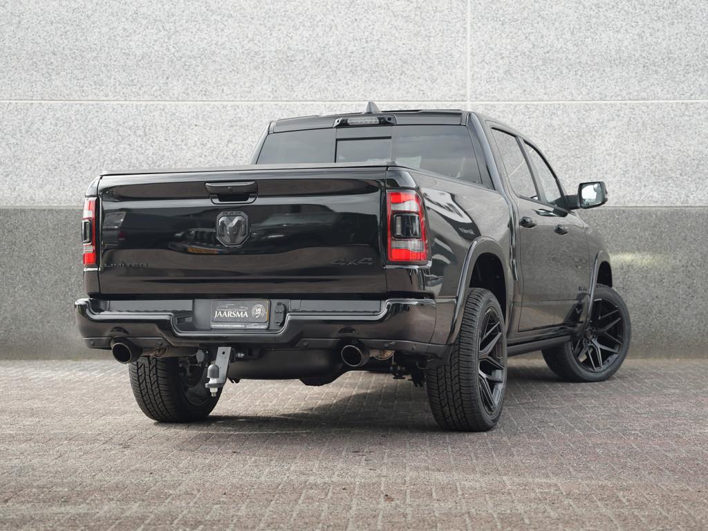 Dodge Ram 1500 5.7 V8 4x4 Crew Cab Limited Night Fuel velgen, Automaat, Automatische klimaatregeling, 5654 cc, Zwart