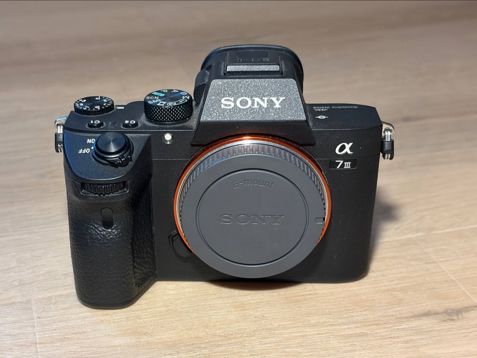 Sony A7 III met 252 clicks + SmallRig cage en accu, Ophalen of Verzenden, Zo goed als nieuw, Accu, Sony