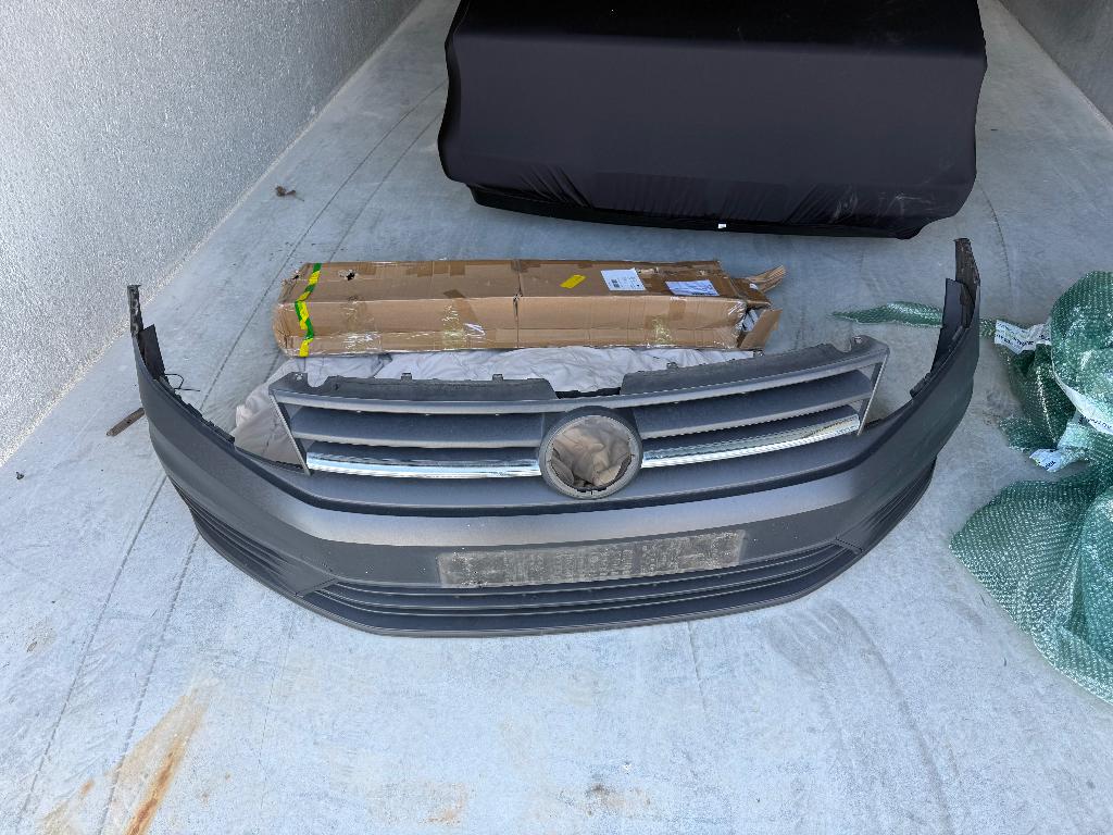 Originele voorbumper Caddy MK4, Ophalen, Voor, Volkswagen, Bumper