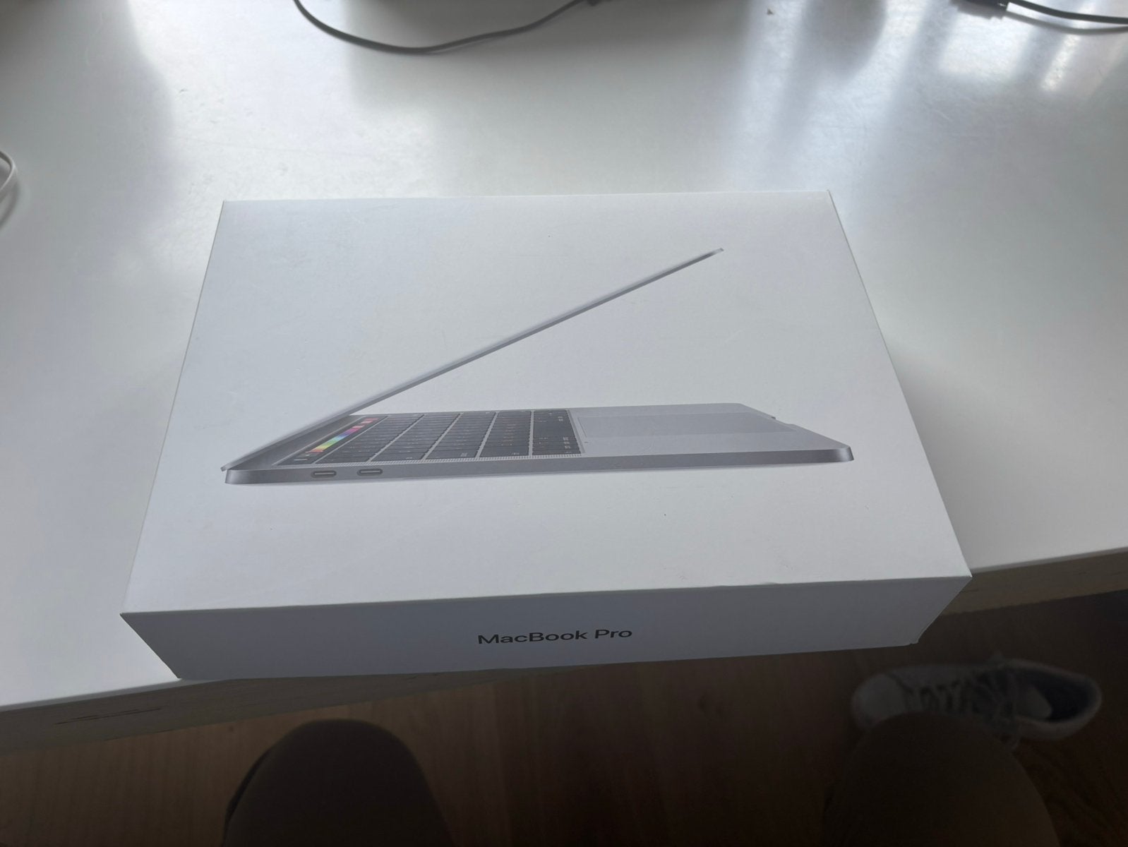 MacBook Pro 13-inch, Gebruikt, 256 GB, 2 tot 3 Ghz, Qwerty