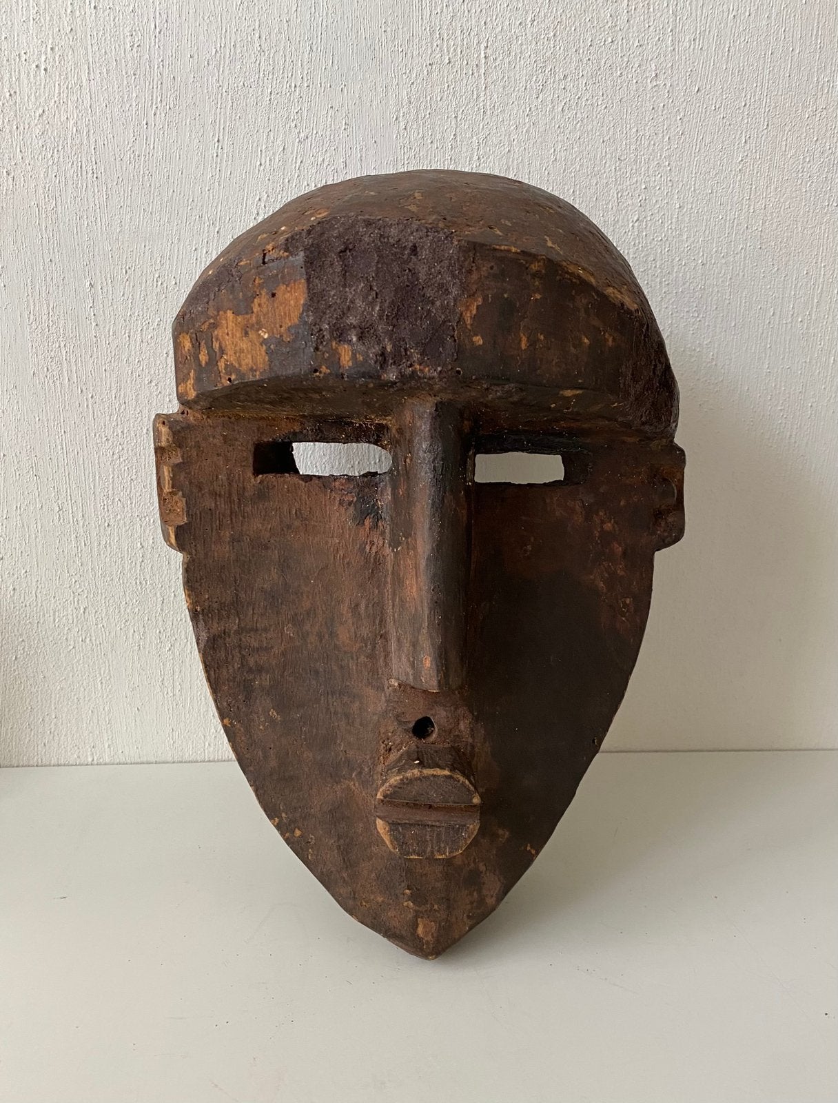 Afrikaans houten masker van 35 cm, Wandsculptuur, Hout, Onbekend, Ophalen of Verzenden